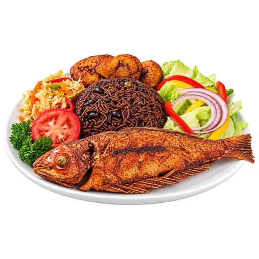 Poisson frit avec riz noir aux haricots, plantains, salade et chou